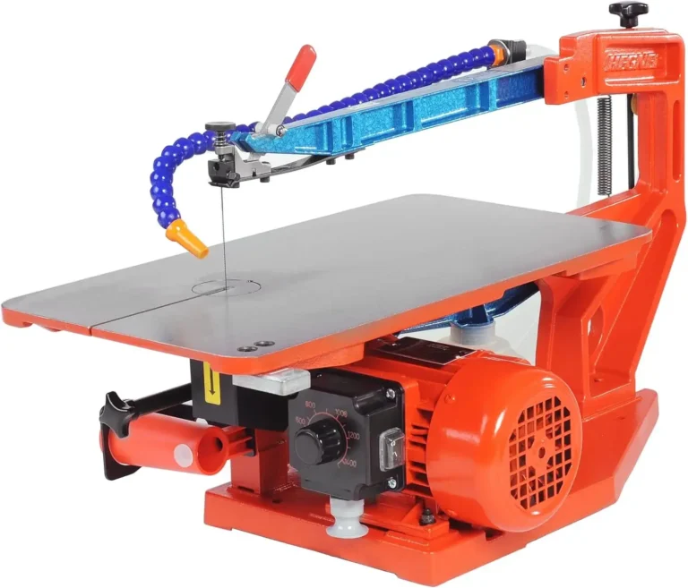 Rote Dekupiersäge mit robustem Design und einstellbarer Geschwindigkeit, ideal für präzise Holzarbeiten und kreative DIY-Projekte. Perfektes Werkzeug für Hobbybastler und professionelle Handwerker.